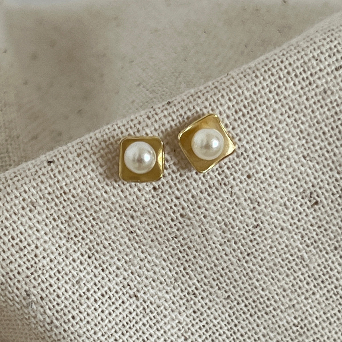 Gold filled pearl stud earrings. 
