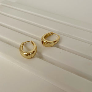 different angle for our payton gold hoop earrings. 